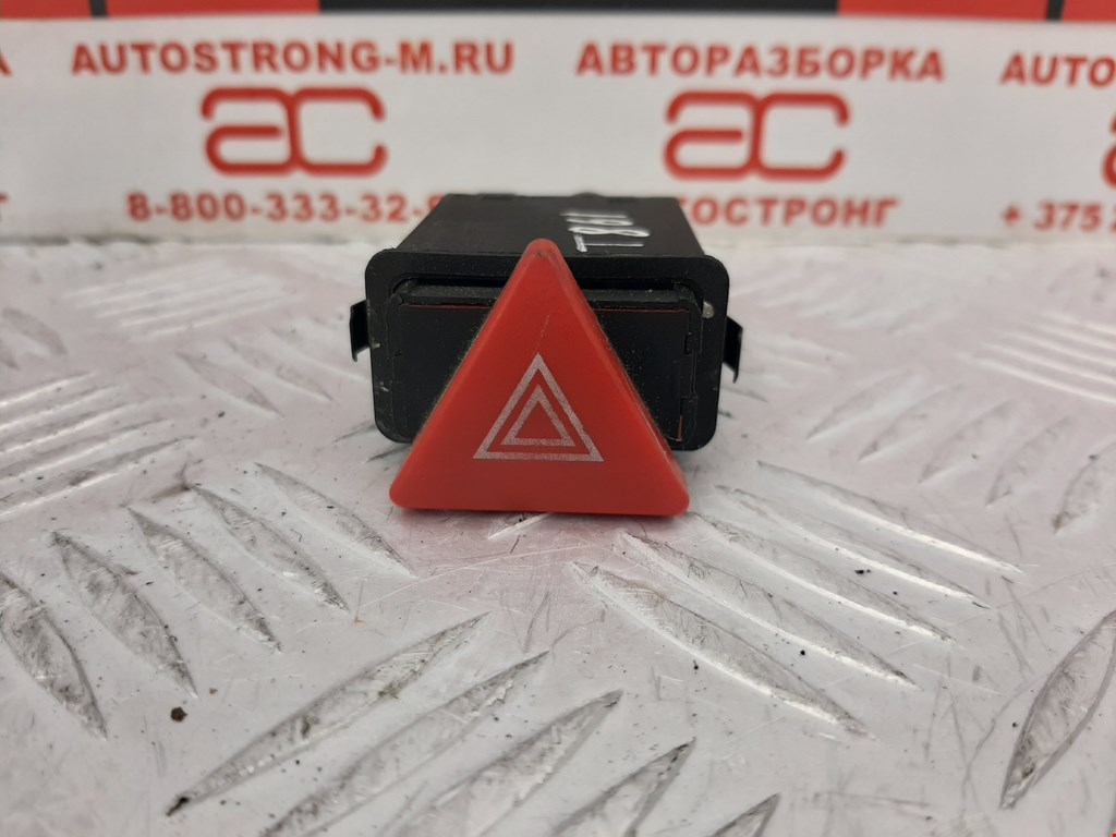 

Кнопка аварийки Audi A3 8L, A3 8L