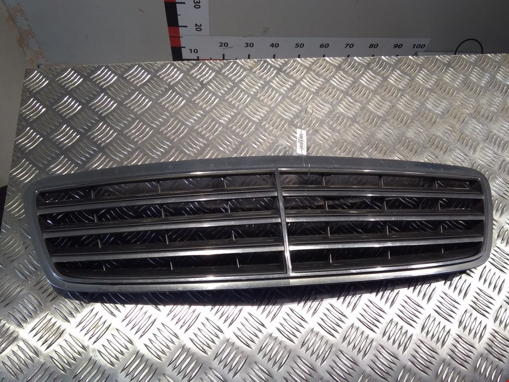 

Решетка радиатора Mercedes W203 (C Class), W203 (C Class)