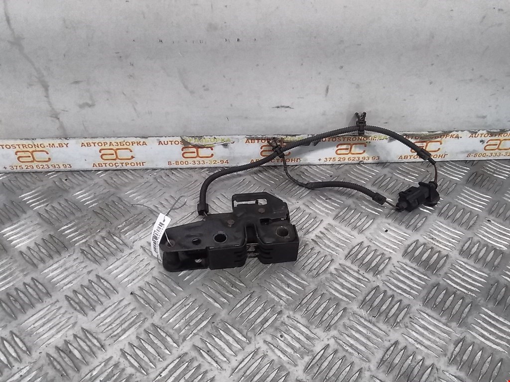 

Замок капота Volkswagen Touran, Touran