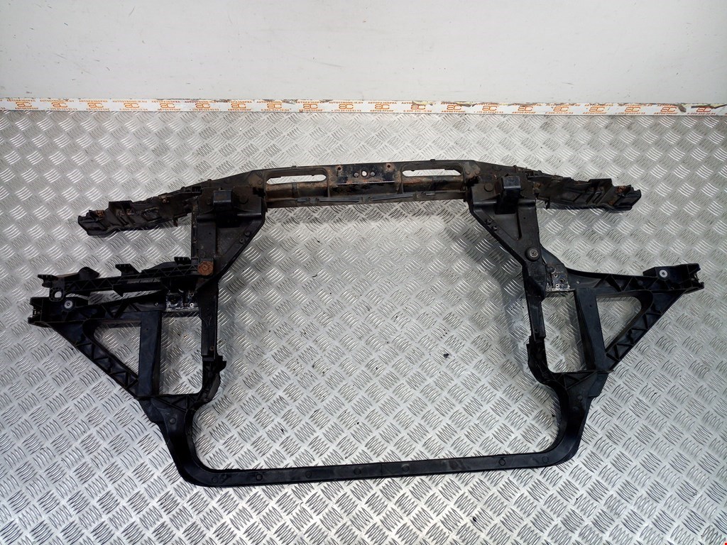 

Панель передняя (телевизор) BMW X3 (E83), X3 (E83)