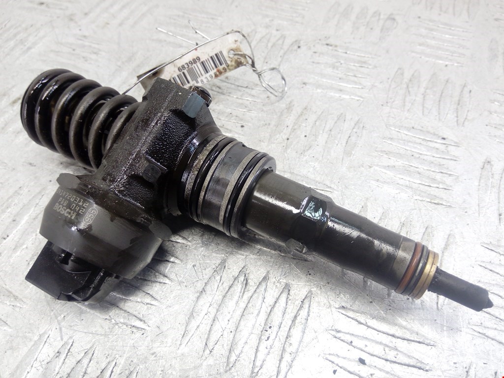 

Форсунка дизельная электрическая Volkswagen Passat 6, Passat 6