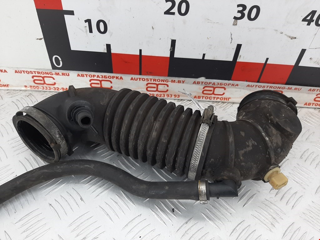 

Патрубок воздушного фильтра Volvo S40 V40 2, S40 V40 2