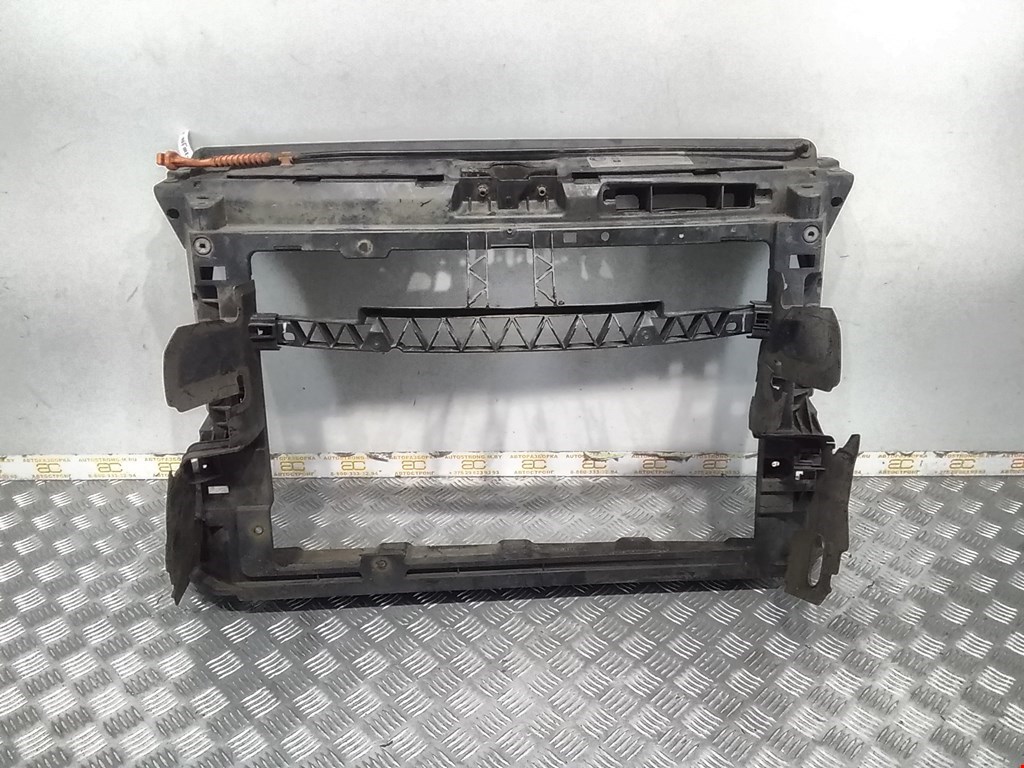 

Панель передняя (телевизор) Volkswagen Polo (6R1), Polo (6R1)