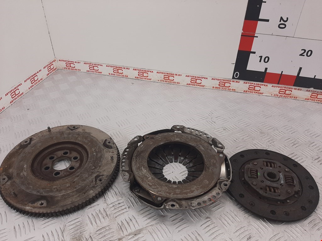 

Маховик (демпфер сцепления) Nissan Almera N16, Almera N16