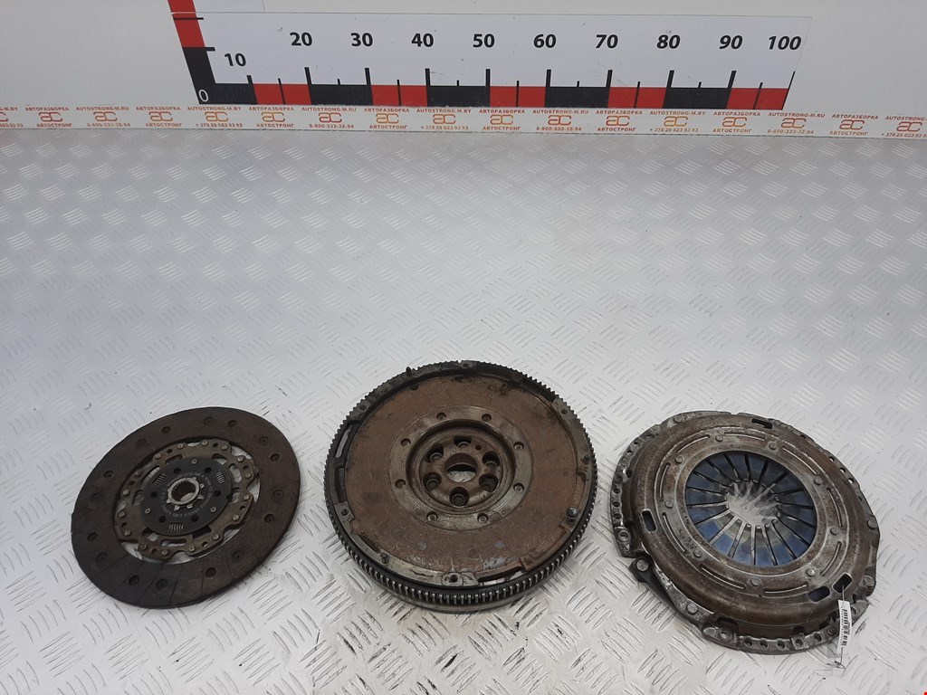 

Маховик (демпфер сцепления) Volkswagen Passat 6, Passat 6