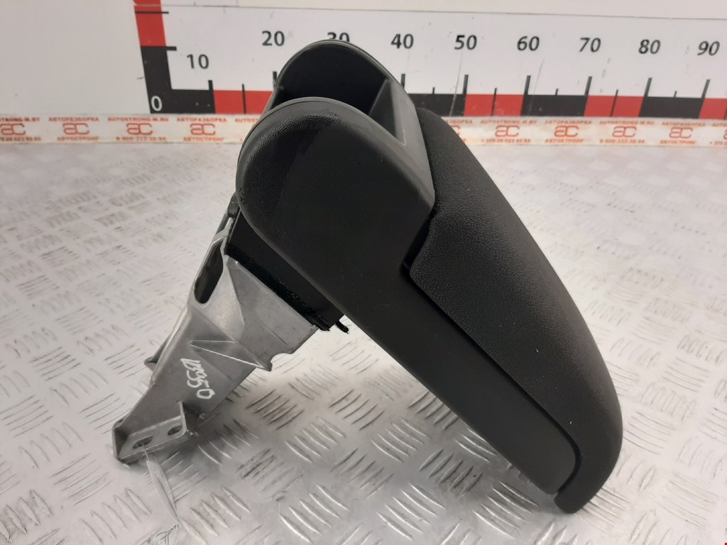 

Подлокотник Opel Vectra C, Vectra C