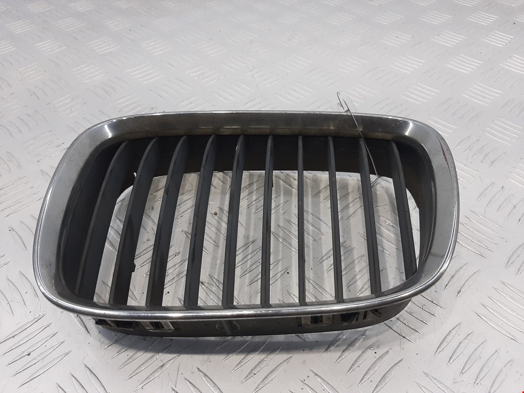 

Решетка радиатора BMW 5 Series (E39), 5 Series (E39)