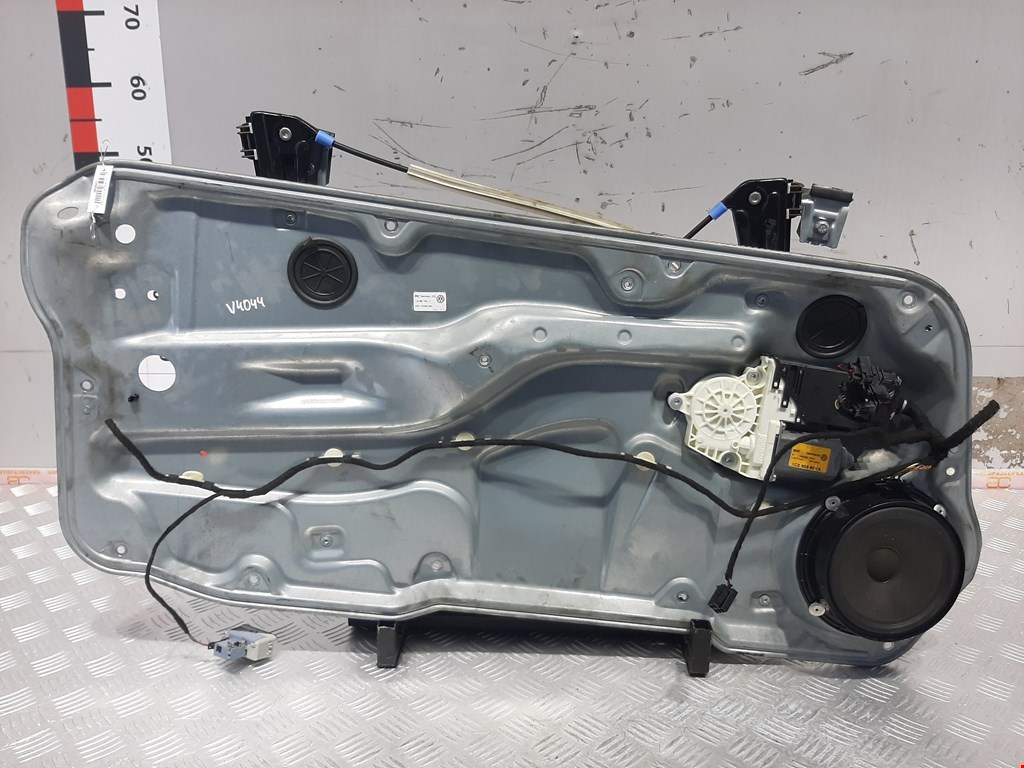 

Стеклоподъемник электрический двери передней левой Volkswagen Golf 4, Golf 4