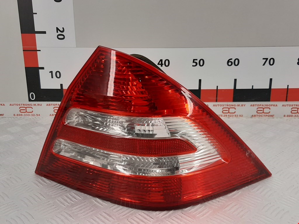 

Фонарь задний правый Mercedes W203 (C Class), W203 (C Class)