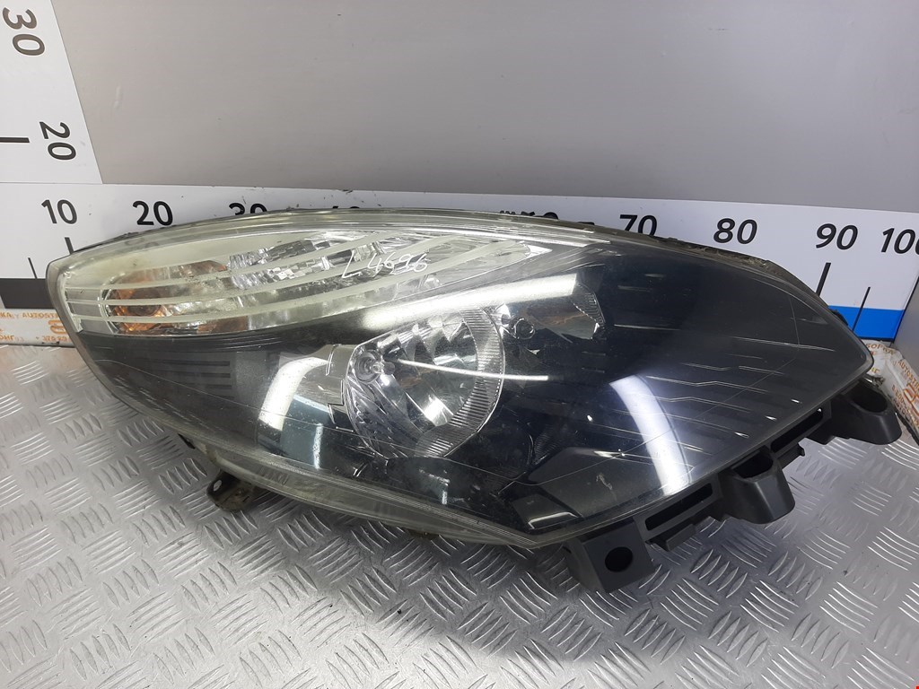 

Фара передняя правая Renault Scenic 3, Scenic 3