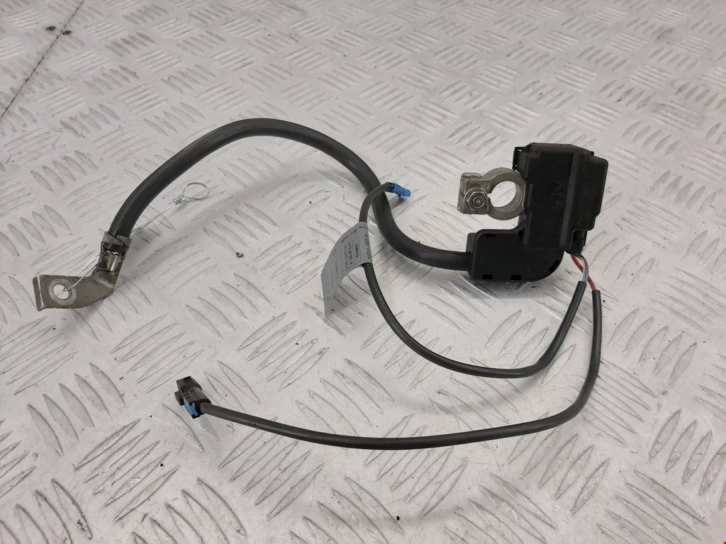

Клемма аккумулятора минус BMW 5 Series (E60), 5 Series (E60)