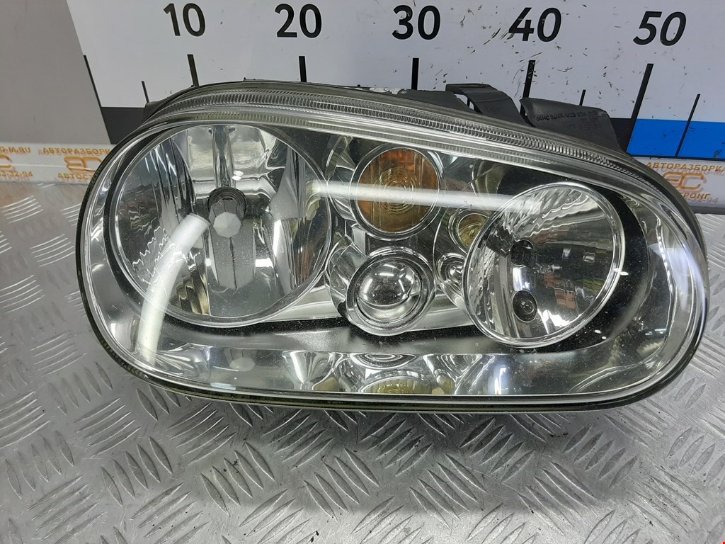 

Фара передняя правая Volkswagen Golf 4, Golf 4