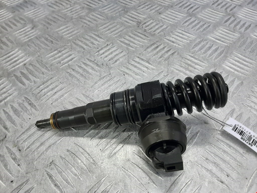 

Форсунка дизельная электрическая Volkswagen Passat 5 GP, Passat 5 GP
