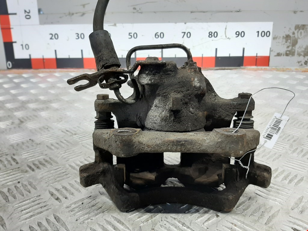 

Суппорт передний правый Audi A4 B5, A4 B5
