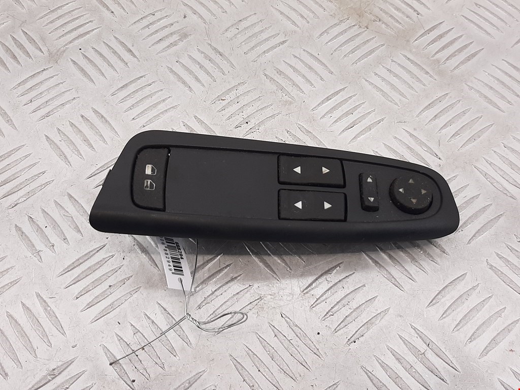 

Блок управления стеклоподъемниками Fiat Stilo, Stilo