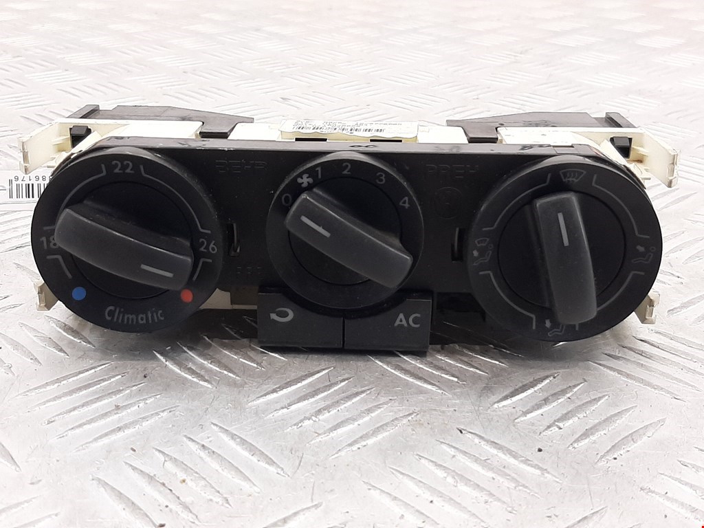

Переключатель печки Volkswagen Fox, Fox