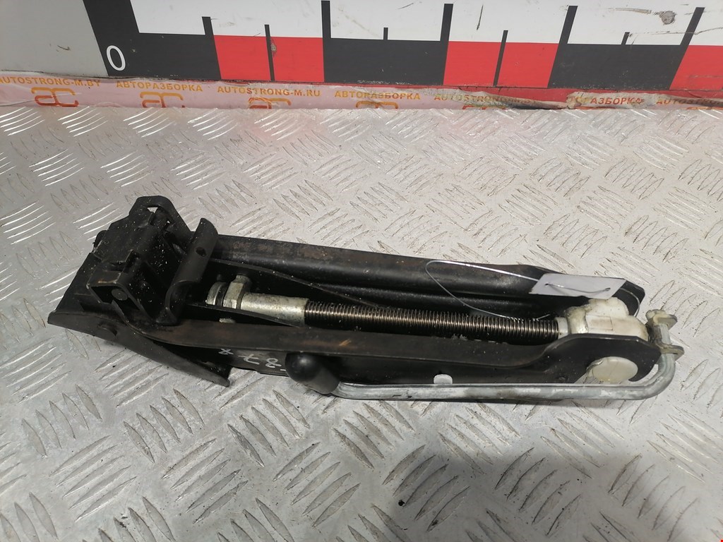 

Домкрат Volkswagen Golf 5, Golf 5