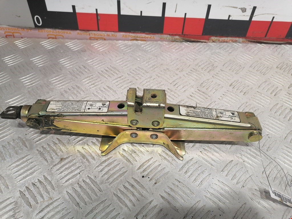 

Домкрат Mazda 323 BA, 323 BA