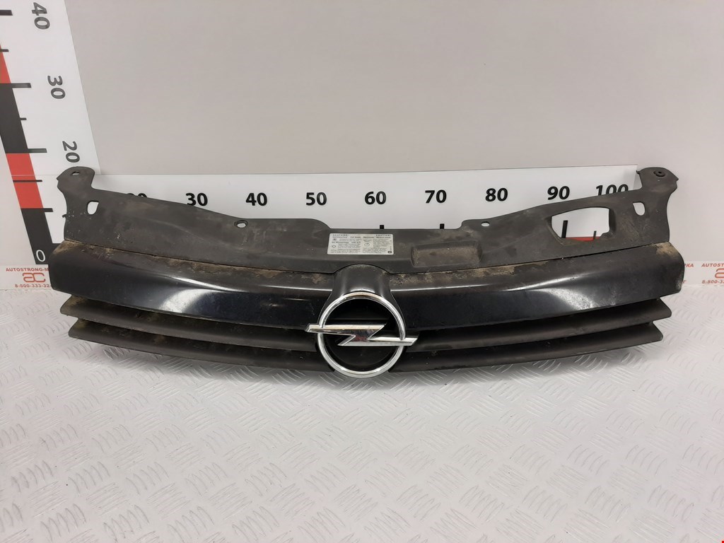 

Решетка радиатора Opel Astra H, Astra H