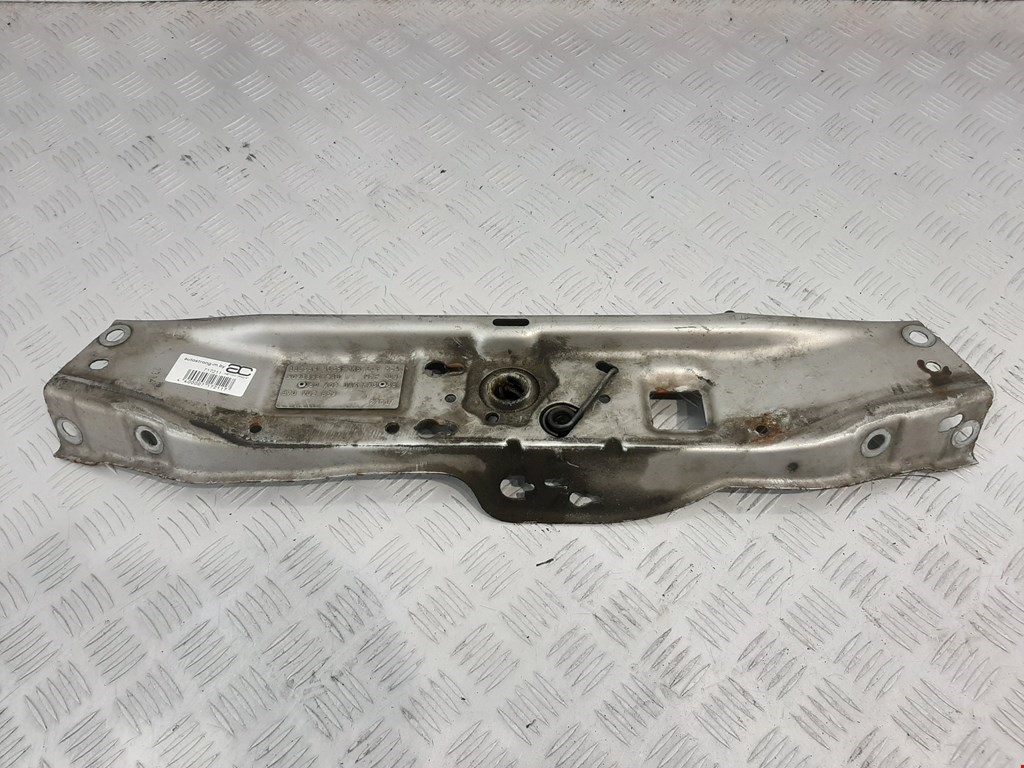 

Рамка капота Opel Astra H, Astra H
