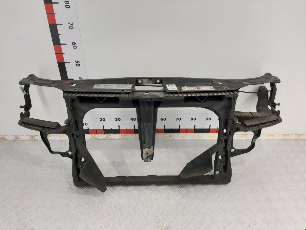 

Панель передняя (телевизор) Audi A3 8L, A3 8L