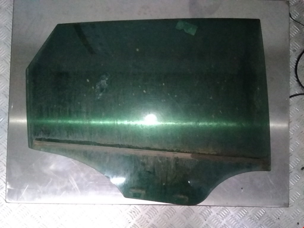 

Стекло боковой двери задней правой Seat Ibiza 4 (6J), Ibiza 4 (6J)