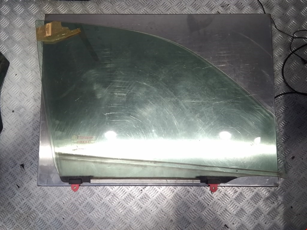 

Стекло боковой двери передней правой Toyota Rav4 2, Rav4 2