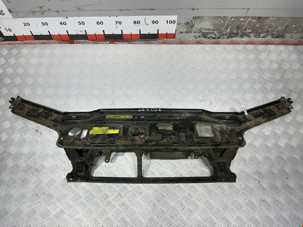 

Панель передняя (телевизор) Volvo S60, S60