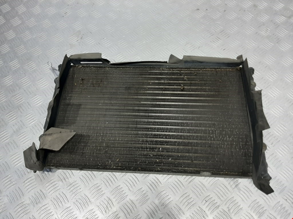 

Радиатор основной Volkswagen Polo 3, Polo 3
