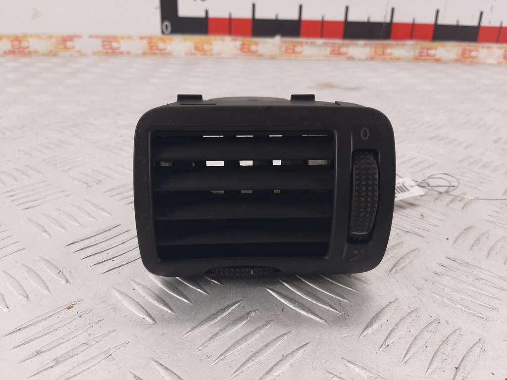 

Дефлектор обдува салона Volkswagen Passat 5 GP, Passat 5 GP