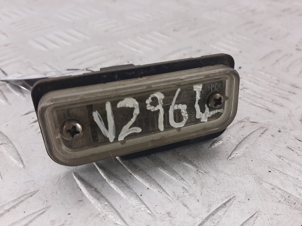 

Подсветка номера Mercedes W203 (C Class), W203 (C Class)