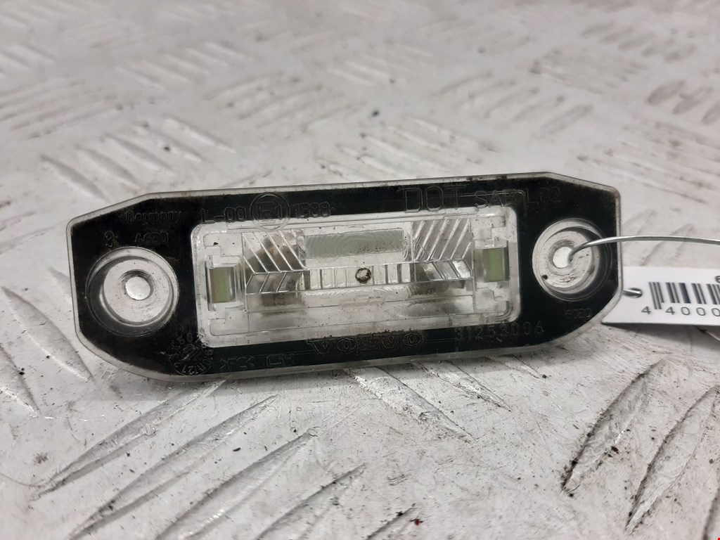 

Подсветка номера Volvo S80, S80