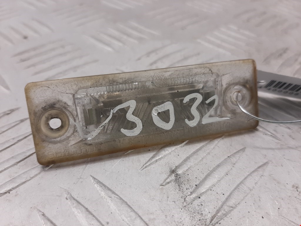 

Подсветка номера Volkswagen Passat 5 GP, Passat 5 GP
