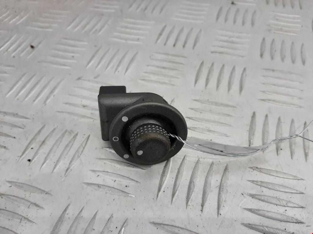 

Кнопка (джойстик) зеркал Renault Scenic 1, Scenic 1