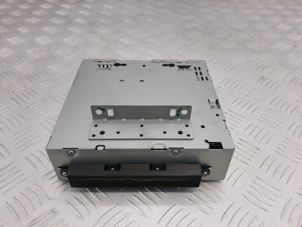 

Ченджер компакт дисков Volvo S40 V40 2, S40 V40 2