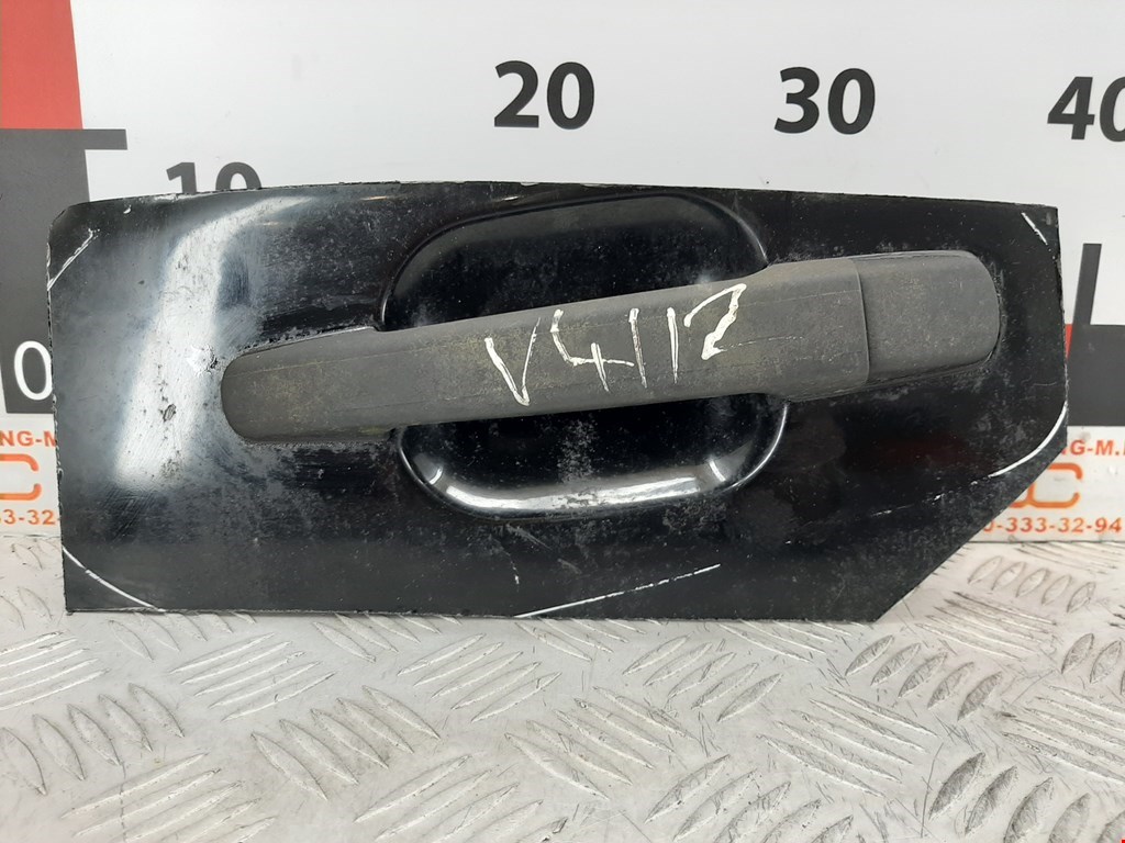 

Ручка двери наружная передняя левая Mercedes W202 (C Class), W202 (C Class)