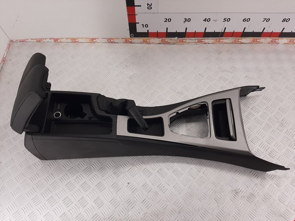 

Подлокотник BMW 3 Series (E90), 3 Series (E90)