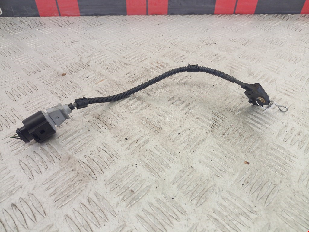 

Датчик распредвала Volkswagen Golf 5, Golf 5
