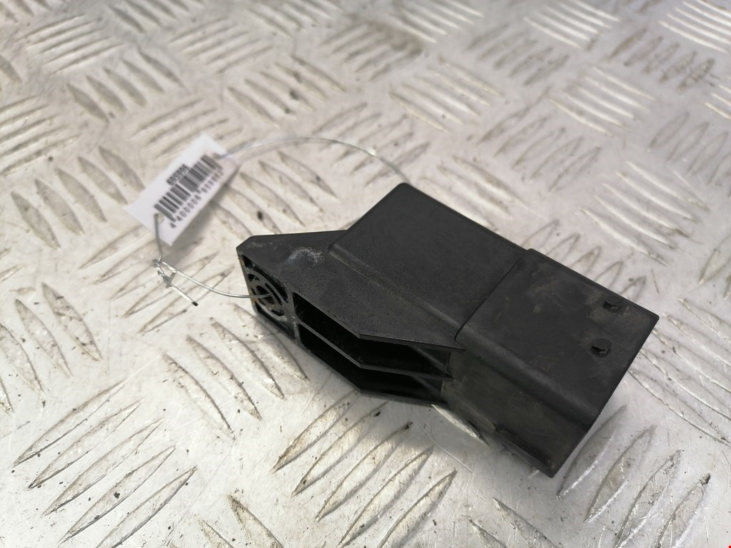 

Реле свечей накала Volvo V50, V50