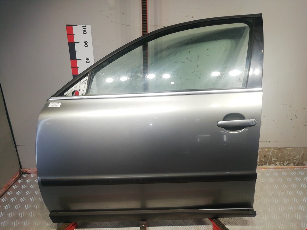 

Дверь передняя левая Volkswagen Passat 5 GP, Passat 5 GP