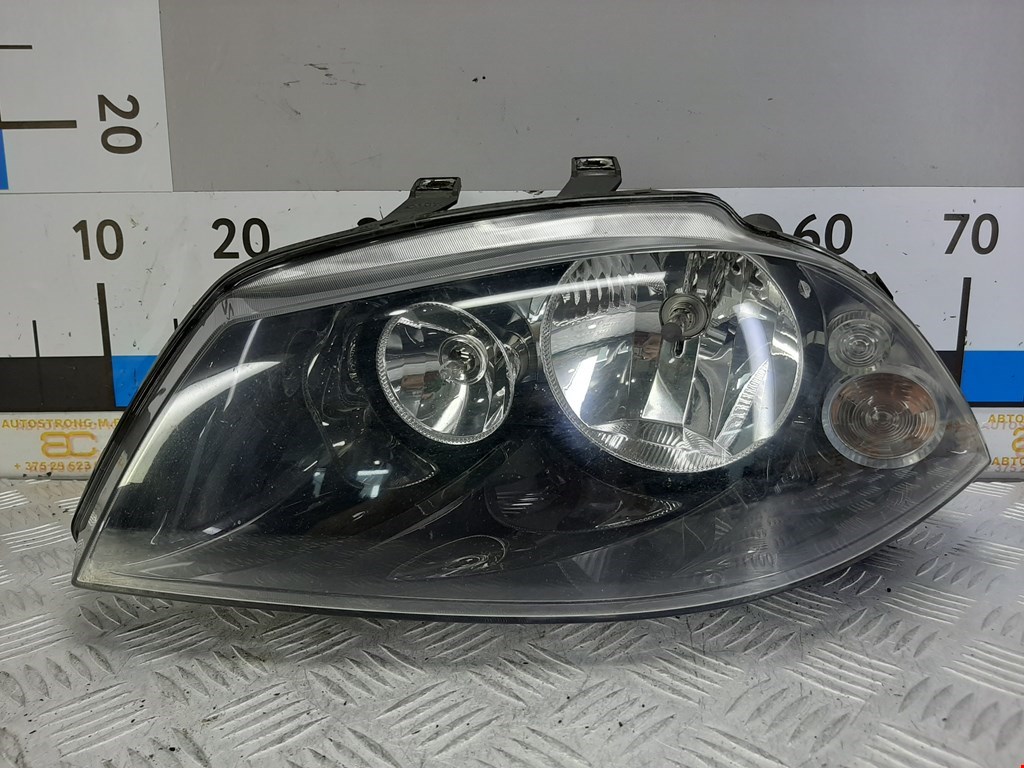

Фара передняя левая Seat Ibiza 3, Ibiza 3