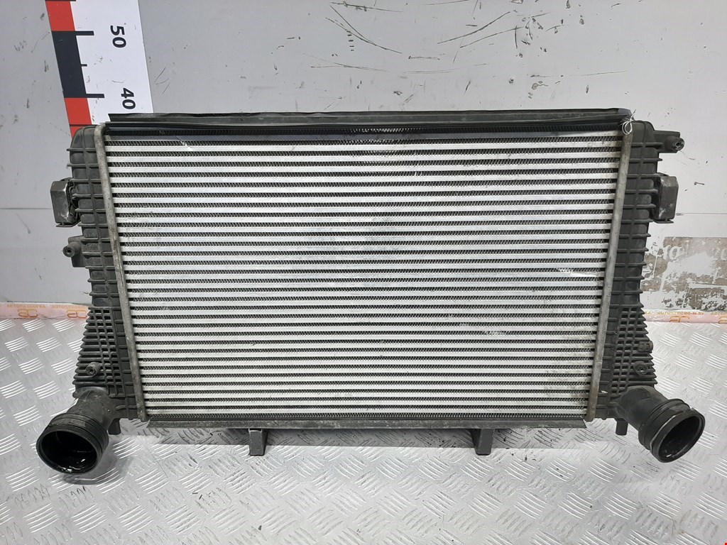 

Интеркулер (радиатор интеркулера) Volkswagen Jetta (1K5), Jetta (1K5)