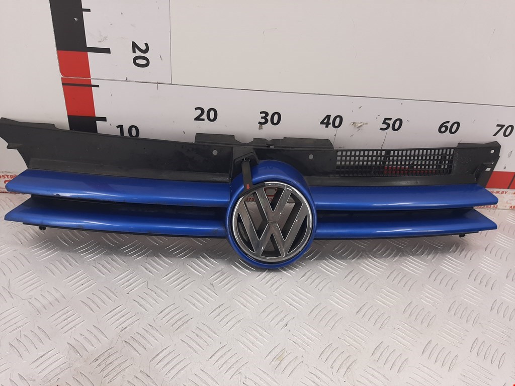 

Решетка радиатора Volkswagen Golf 4, Golf 4