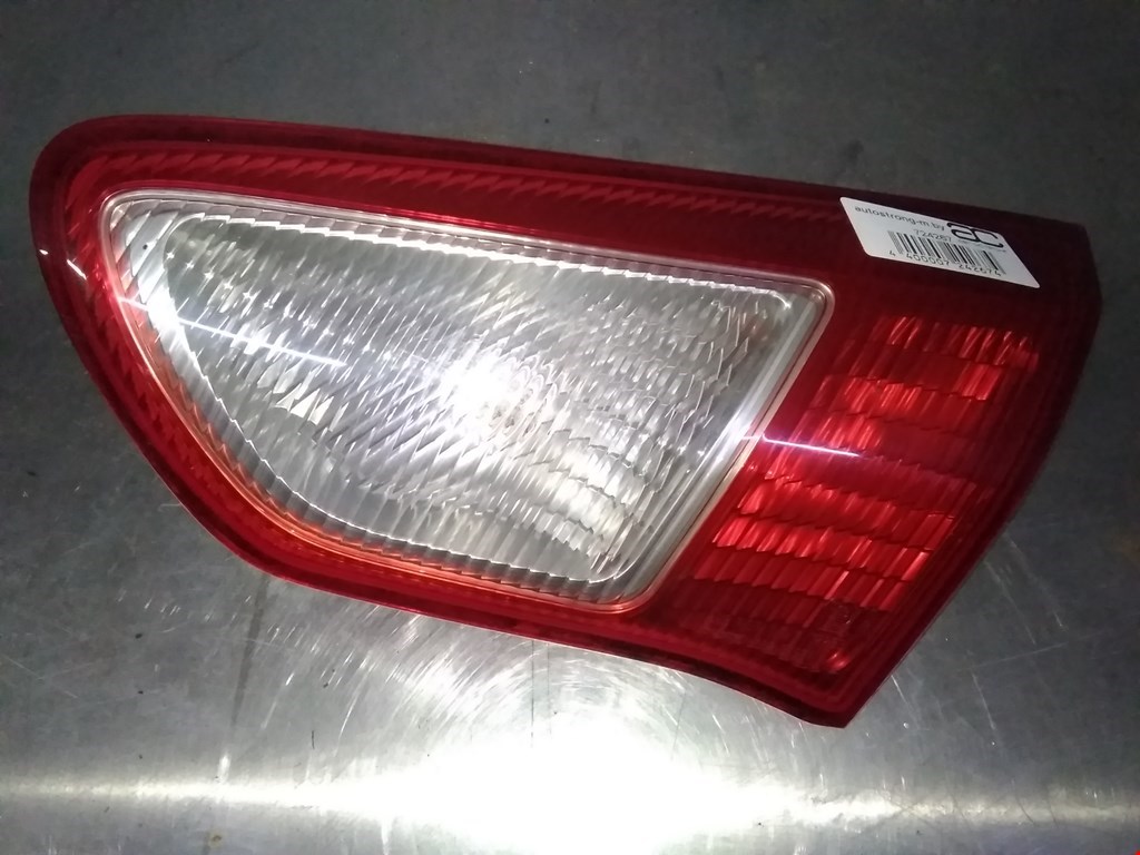 

Фонарь крышки багажника правый Mitsubishi Lancer 10, Lancer 10