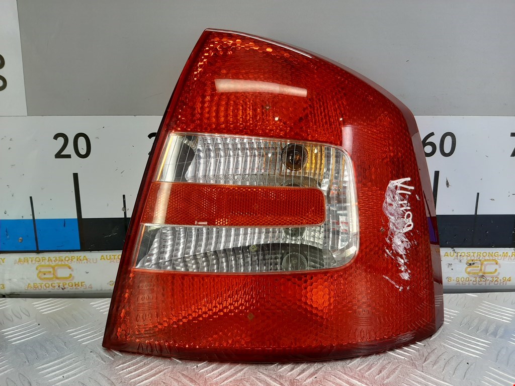 

Фонарь задний правый Skoda Octavia 1Z, Octavia 1Z