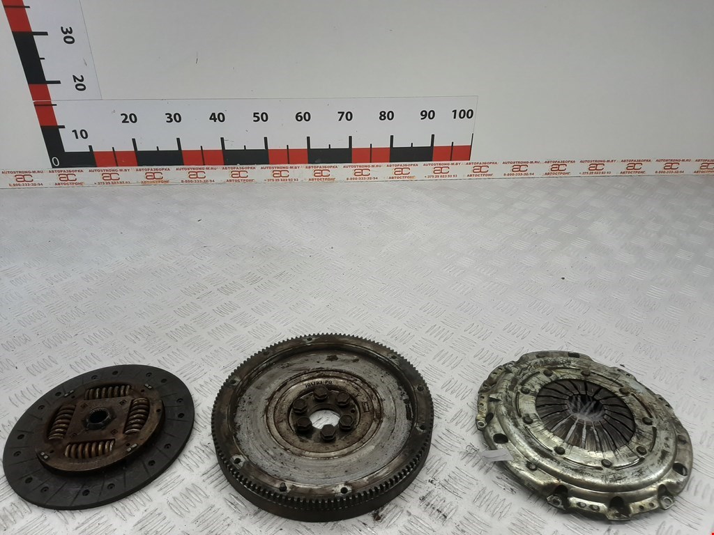 

Маховик (демпфер сцепления) Volkswagen Jetta (1K5), Jetta (1K5)