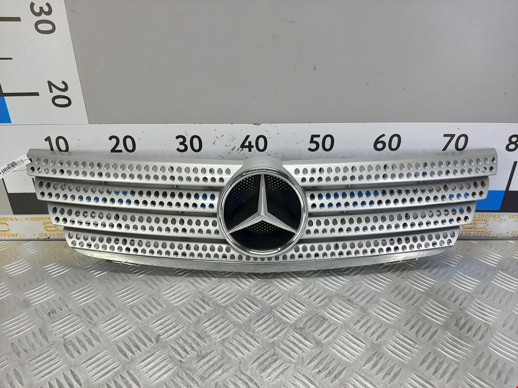 

Решетка радиатора Mercedes W203 (C Class), W203 (C Class)