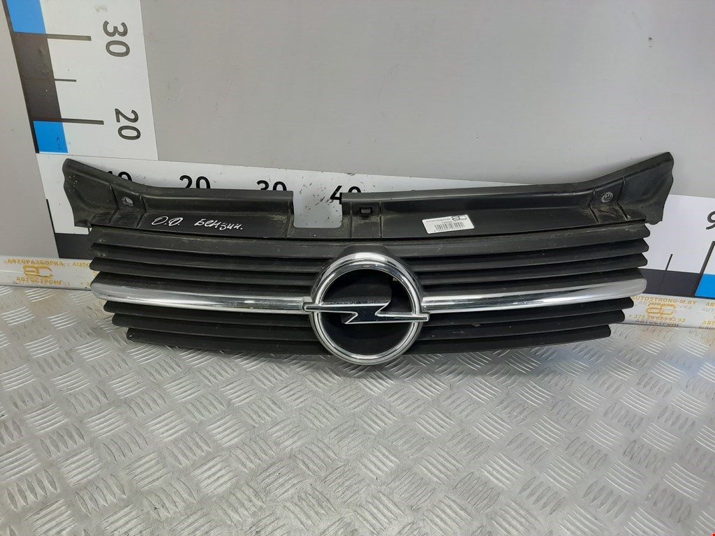 

Решетка радиатора Opel Omega B, Omega B