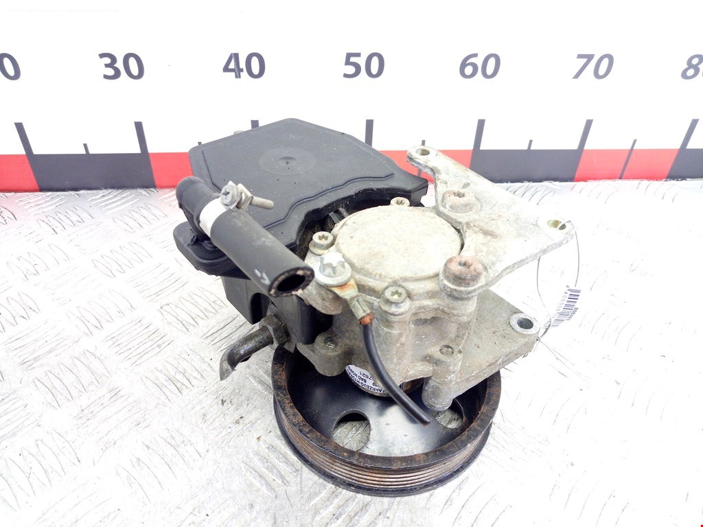 

Насос гидроусилителя руля (ГУР) Mercedes W202 (C Class), W202 (C Class)