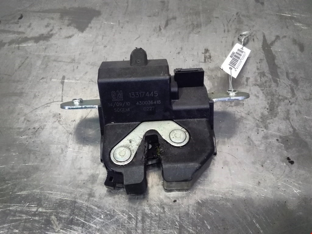 

Замок крышки (двери) багажника Opel Meriva B, Meriva B